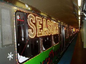 p1010039 - exterior decorations.jpg