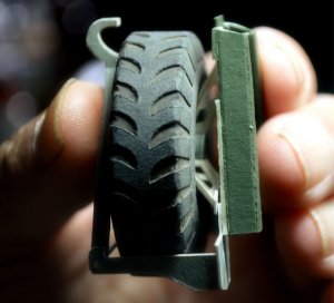 Spare-tire-assm-2.jpg