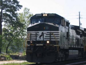 Norfolk Southern Closeup.jpg