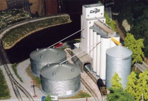 grain elevator.jpg