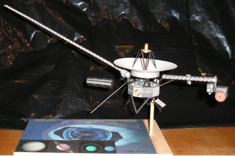 Voyager Finished Model From Instructions sm.jpg