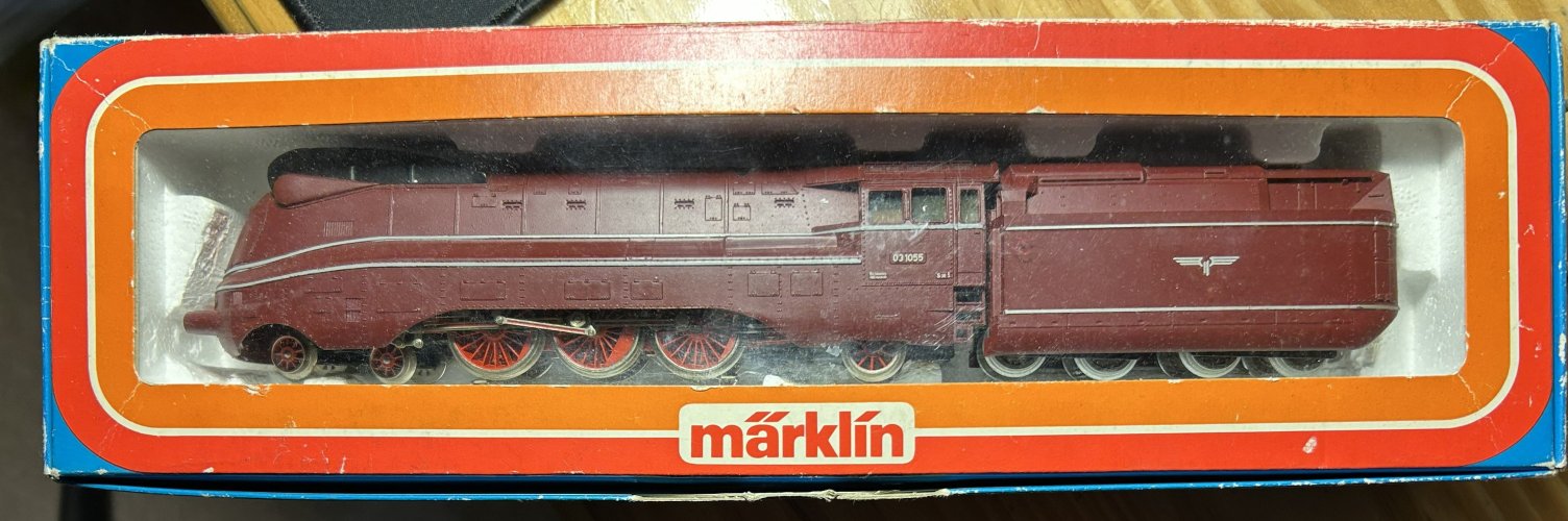 Marklin streamline 4-6-2.jpg