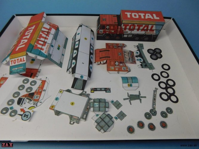 Tatra 815 8x8 Total minibox DSCN0421.jpg