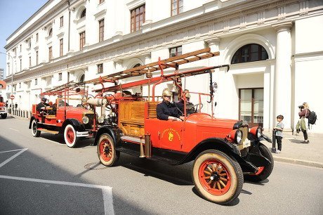 Chevrolet 1922 minibox  1922-chevrolet-historic-fire-truck-440nw-8792062af.jpg