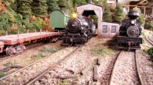 RR CLUB - #43 and #32 lokies.jpg