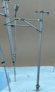 catenary-poles-02mnn.jpg