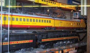 lionel m-10001small.jpg
