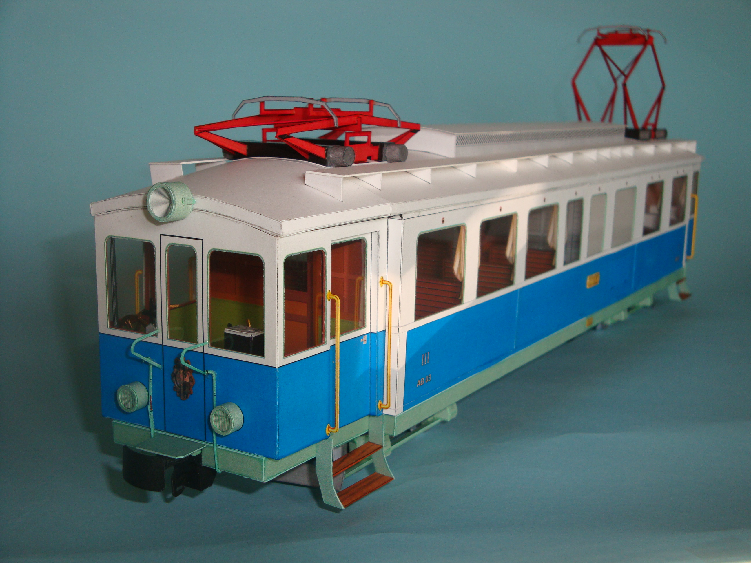 AB03