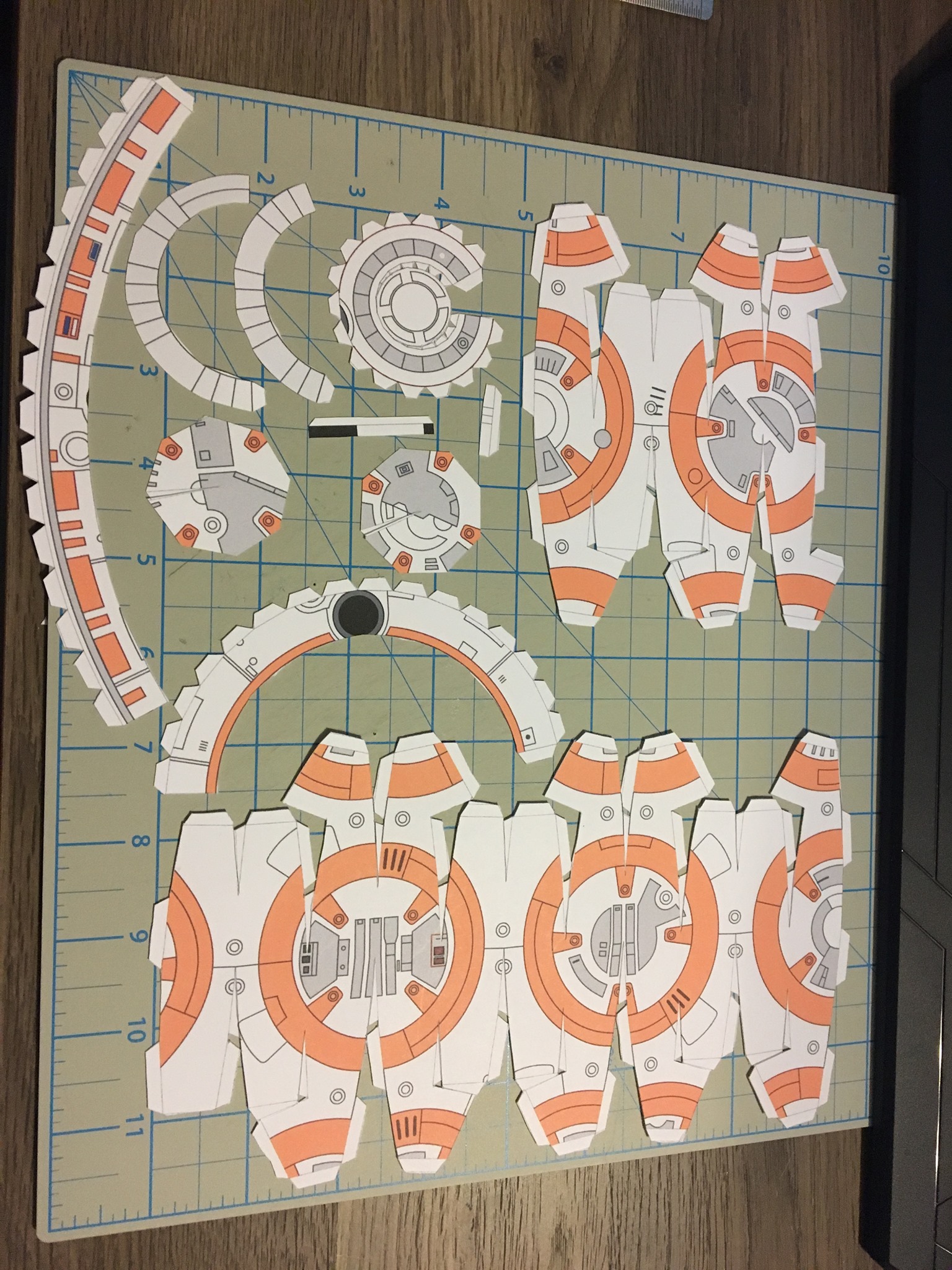bb-8 pattern.jpg